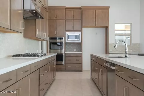 803 W J Waltz Way, Apache Junction, AZ 85120 photo 3