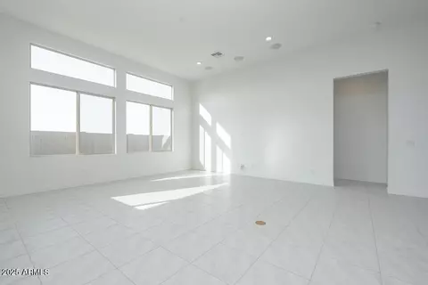 803 W J Waltz Way, Apache Junction, AZ 85120 photo 5