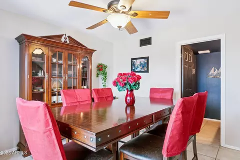Dining - 7756 N 19th Ln, Phoenix, AZ 85021 photo 3 of 3