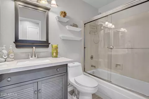 Bath - 3839 E Gail Dr, Phoenix, AZ 85044 photo 2 of 2