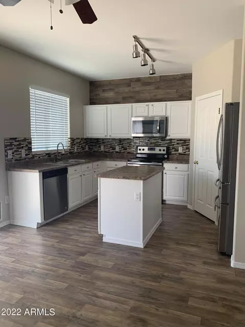 Kitchen - 1945 E 36th Ave, Apache Junction, AZ 85119 photo 2 of 2