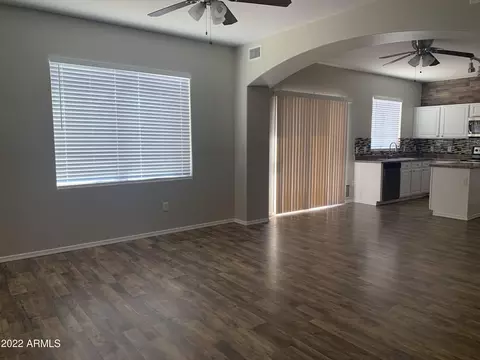 Living - 1945 E 36th Ave, Apache Junction, AZ 85119 photo 3 of 3