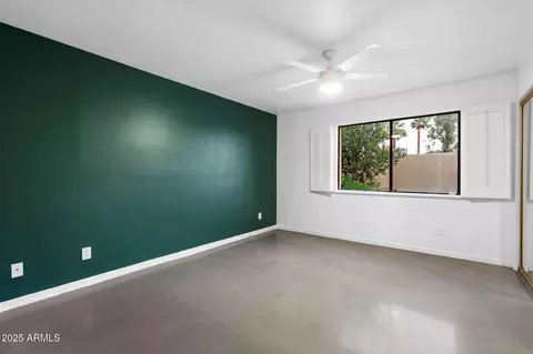 Bedroom - 705 E Gardenia Dr, Phoenix, AZ 85020 photo 2 of 7