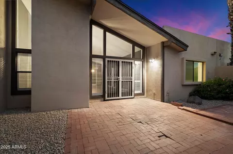 Exterior - 705 E Gardenia Dr, Phoenix, AZ 85020 photo 6 of 8