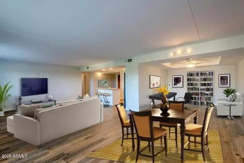 7970 E Camelback Rd #205, Scottsdale, AZ 85251