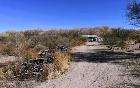 Exterior - 250 Escalante Rd, Saint David, AZ 85630 photo 7 of 8