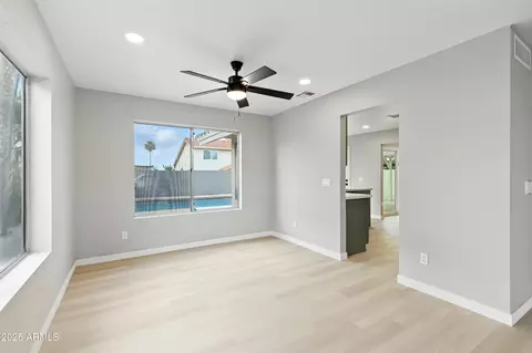 Living - 4319 E Tanglewood Dr, Phoenix, AZ 85048 photo 2 of 6