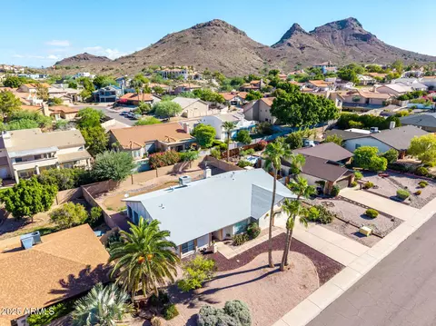 1116 E Acoma Dr, Phoenix, AZ 85022