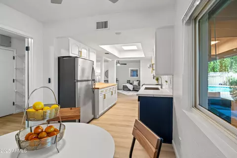 Kitchen - 2809 E Hillery Dr, Phoenix, AZ 85032 photo 7 of 7