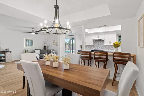 Dining - 2809 E Hillery Dr, Phoenix, AZ 85032 photo 2 of 3