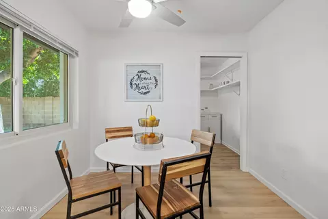 Dining - 2809 E Hillery Dr, Phoenix, AZ 85032 photo 3 of 3