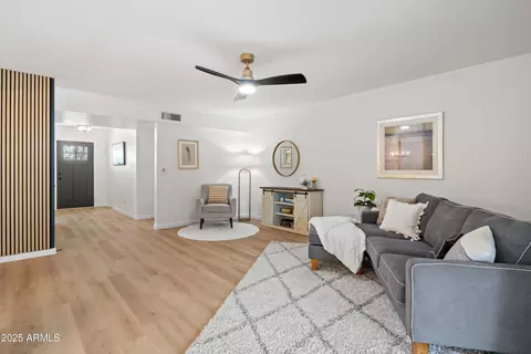 Living - 2809 E Hillery Dr, Phoenix, AZ 85032 photo 1 of 2