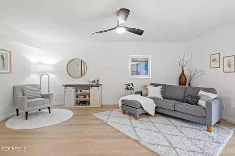Living - 2809 E Hillery Dr, Phoenix, AZ 85032 photo 2 of 2
