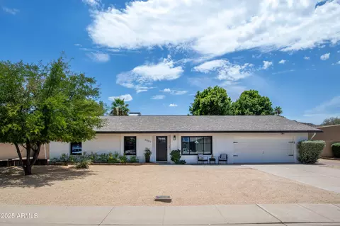 2809 E Hillery Dr, Phoenix, AZ 85032
