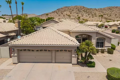 2550 E Amberwood Dr, Phoenix, AZ 85048