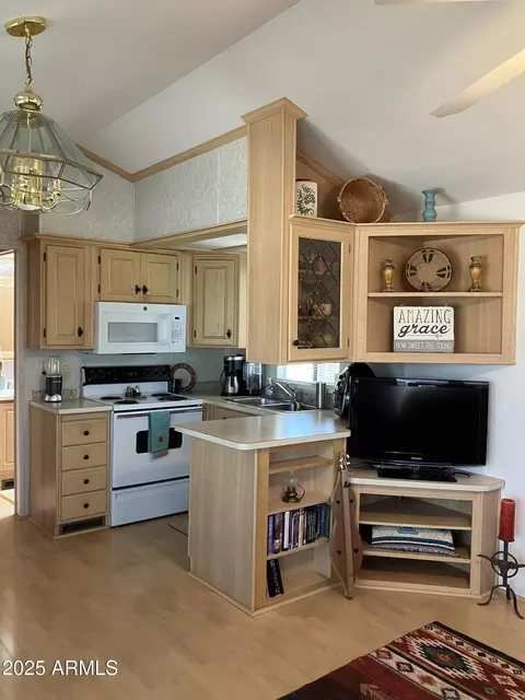2113 S Cherokee Dr, Apache Junction, AZ 85119 photo 5