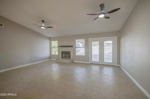 Living - 1457 E Utopia Rd, Phoenix, AZ 85024 photo 2 of 4