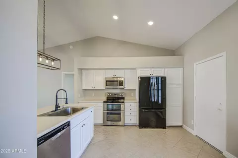 Kitchen - 1457 E Utopia Rd, Phoenix, AZ 85024 photo 1 of 3