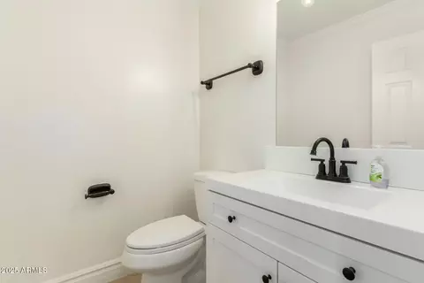 Bath - 3772 E Leah Ln, Gilbert, AZ 85234 photo 1 of 5