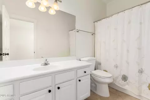 Bath - 3772 E Leah Ln, Gilbert, AZ 85234 photo 4 of 5