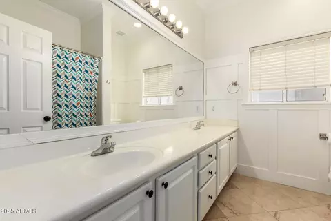 Bath - 3772 E Leah Ln, Gilbert, AZ 85234 photo 5 of 5