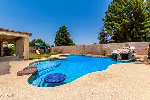 Exterior - 3772 E Leah Ln, Gilbert, AZ 85234 photo 6 of 9