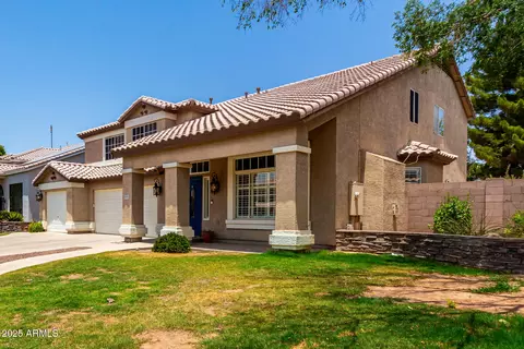 Exterior - 3772 E Leah Ln, Gilbert, AZ 85234 photo 5 of 9
