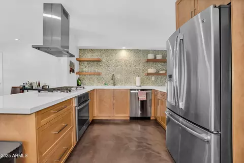 Kitchen - 1233 E Desert Cove Ave, Phoenix, AZ 85020 photo 2 of 3