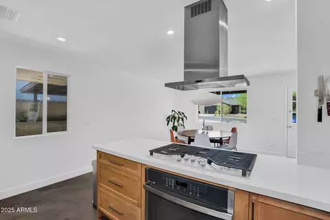 Kitchen - 1233 E Desert Cove Ave, Phoenix, AZ 85020 photo 3 of 3
