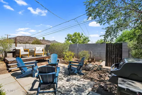 Exterior - 1233 E Desert Cove Ave, Phoenix, AZ 85020 photo 1 of 10