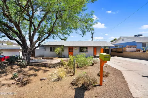 Exterior - 1233 E Desert Cove Ave, Phoenix, AZ 85020 photo 3 of 10
