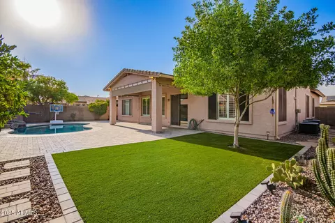 Exterior - 4095 E Harrison St, Gilbert, AZ 85295 photo 7 of 10