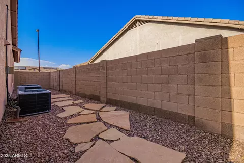 Exterior - 4095 E Harrison St, Gilbert, AZ 85295 photo 9 of 10