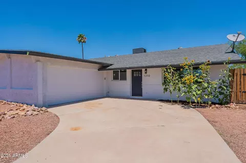 1210 W La Jolla Dr, Tempe, AZ 85282