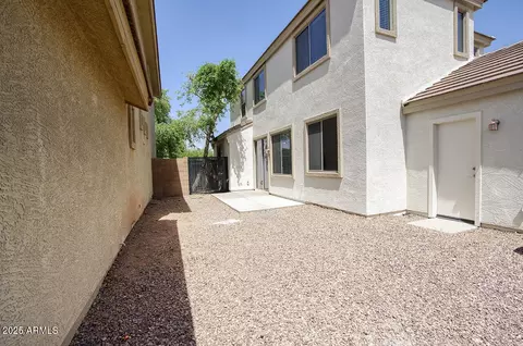 Exterior - 2909 S Hansen Dr, Gilbert, AZ 85295 photo 3 of 6