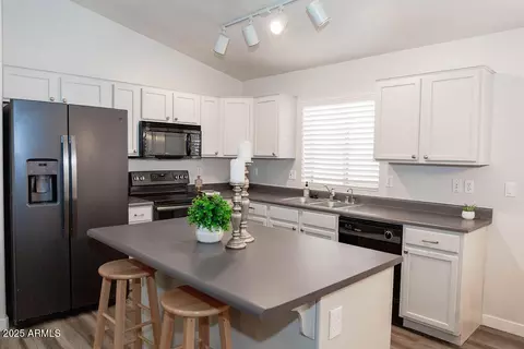 Kitchen - 6633 E Barstow St, Mesa, AZ 85205 photo 2 of 6