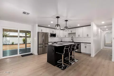 3556 E Crocus Dr, Phoenix, AZ 85032 photo 2