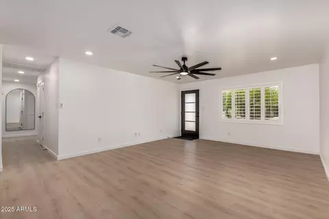 3556 E Crocus Dr, Phoenix, AZ 85032 photo 4