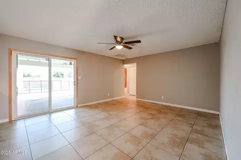Living - 4635 W Libby St, Glendale, AZ 85308 photo 3 of 4