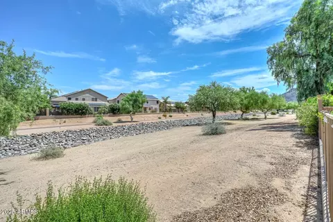 7143 W El Cortez Pl, Peoria, AZ 85383