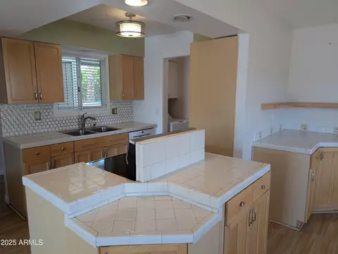 Kitchen - 2523 E Larkspur Dr, Phoenix, AZ 85032 photo 1 of 1