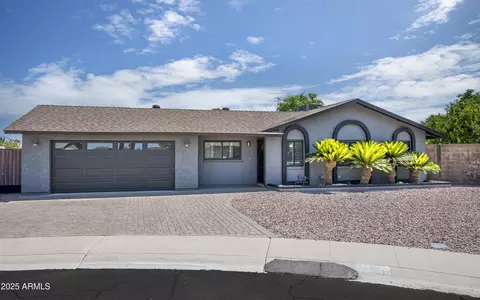 8625 E Weldon Ave, Scottsdale, AZ 85251