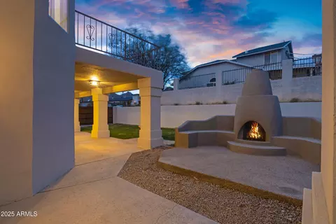 1527 E Mission Ln, Phoenix, AZ 85020 photo 3