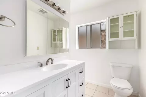 Bath - 490 S Ninth St, Globe, AZ 85501 photo 1 of 5