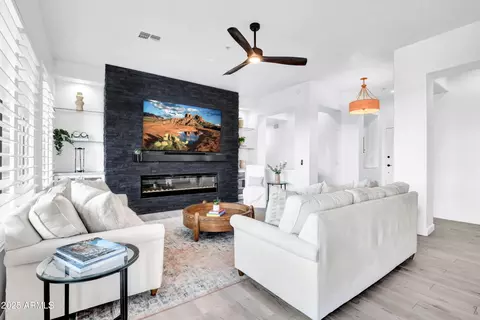 2989 N 44th St #3013, Phoenix, AZ 85018