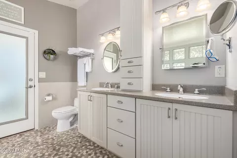 Bath - 4102 E Tonto St, Phoenix, AZ 85044 photo 1 of 4