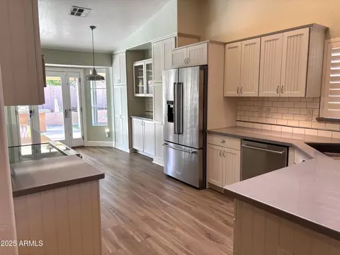 Kitchen - 4102 E Tonto St, Phoenix, AZ 85044 photo 8 of 9