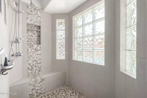 Bath - 4102 E Tonto St, Phoenix, AZ 85044 photo 2 of 4