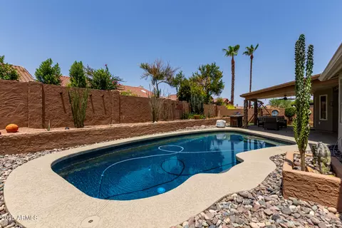 Exterior - 4102 E Tonto St, Phoenix, AZ 85044 photo 11 of 16