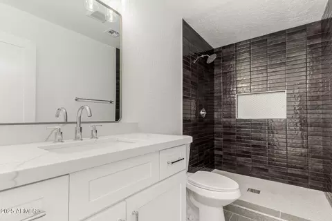 Bath - 5736 E Singletree St, Apache Junction, AZ 85119 photo 3 of 4